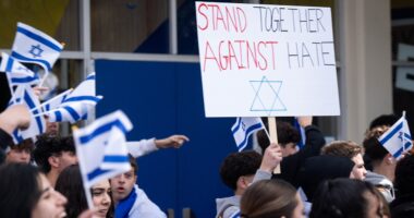 Global rise in antisemitism leaves Jewish community isolated, rabbi says world at 'a tipping point'