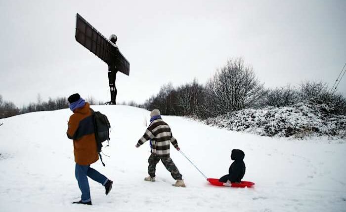 Heavy snow brings widespread disruption across the UK