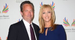 Lisa Kudrow found a note from Matthew Perry inside 'Cookie Time' jar from Friends set