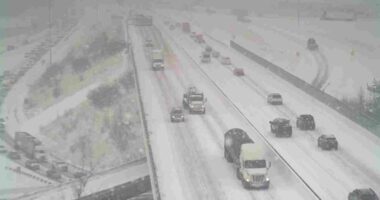 Live updates: Lake effect snow causing slow traffic in Northeast Ohio