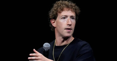 Meta CEO Mark Zuckerberg to cohost reception with Republican billionaires for Trump inauguration