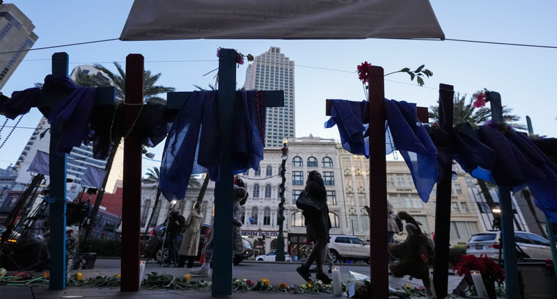 New Orleans holds vigil to mourn victims of Bourbon Street terror attack: 'An outpouring of love'