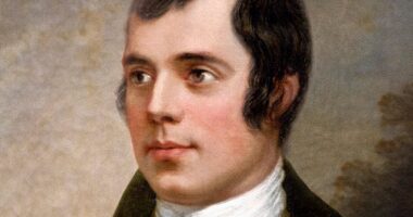 Now Robert Burns is sidelined in Scotland's schools...in the name of 'diversity' as education chiefs 'reposition' national poet in favour of more 'relevant' novels