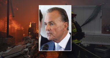 Rick Caruso says there's no water to fight Pacific Palisades fire: 'Absolute mismanagement'