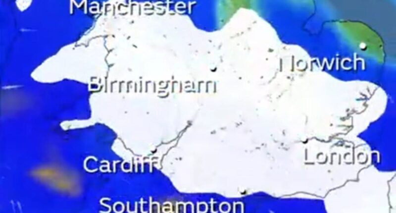 Snow map shows London will face two five-hour wintry showers this weekend after forecasters issued extremely rare warning for capital