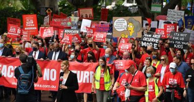 Thousands of NSW teachers are set to go on strike in a bid to increase their pay and reduce their workload