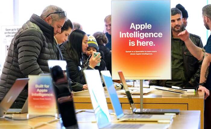 UK watchdog targets Apple, Google mobile ecosystems with new digital market powers