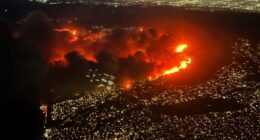 United Airlines passenger that landed at LAX recalls harrowing bird's-eye view of raging wildfire