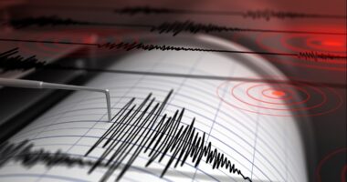 A 7.6 magnitude earthquake shakes the Caribbean, some islands urge residents to leave coastlines