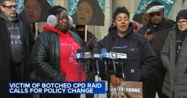 Anjanette Young, victim of botched Chicago Police Department raid, pushes for reform 6 years later