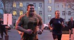 Internet goes wild for hulking Special Forces agent spotted with Pete Hegseth on early morning run