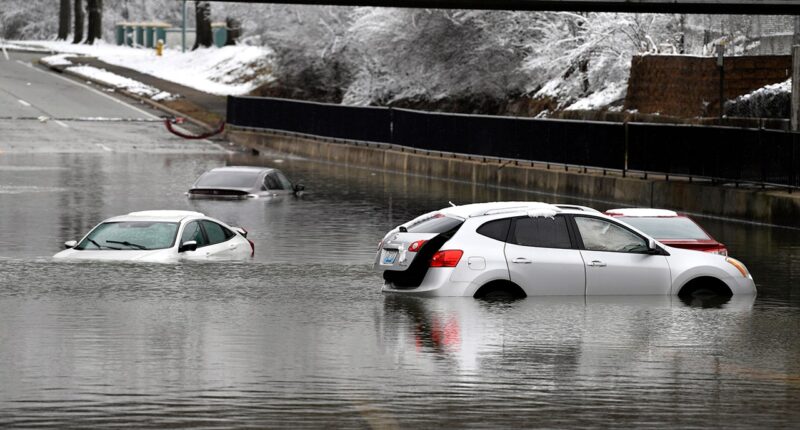 Kentucky mother, 7-year-old daughter among 9 dead from flooding