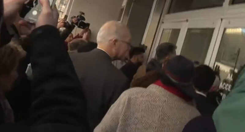 Moment crazed Dems try to break into Department of Education after doors are locked & Trump plans complete overhaul