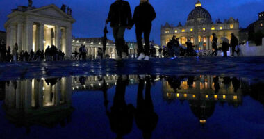 Thousands gather outside the Vatican to pray for Pope Francis' health