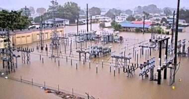 Town loses drinking water supply as residents face huge flood clean-up