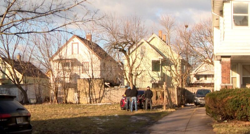 US Marshals arrest shooting suspect in Cleveland after standoff