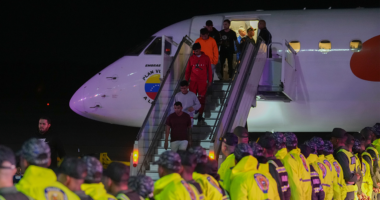 Venezuelan planes sent to US for deportation flights return to country with nearly 200 deportees