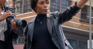 ‘9-1-1’ Is Heading To Nashville With New Spinoff Series From Ryan Murphy And Angela Bassett