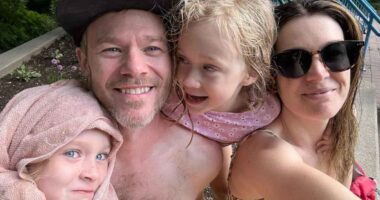 Aaron Ashmore Breaks Silence About Secret Divorce From Wife Zoe Kate