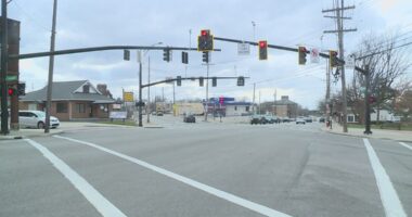 Father, 2 toddlers struck while on bike at same Lakewood intersection where former 3News reporter Bill Safos was killed