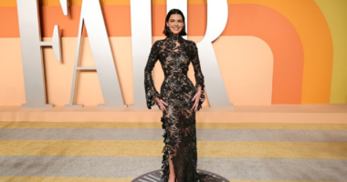 Kendall Jenner Stuns in Vintage Mugler Lace Gown at Oscars Party