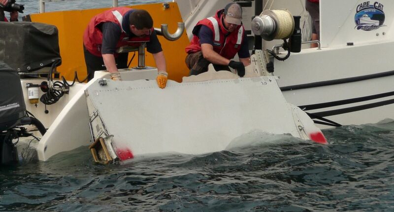 Major update in hunt for missing MH370 as Malaysia reveals decision on huge new search for doomed jet