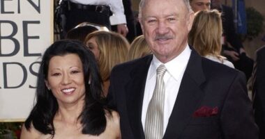 FILE - Actor Gene Hackman arrives with his wife, Betsy Arakawa, for the 60th Annual Golden Globe Awards in Beverly Hills, Calif., Sunday, Jan. 19, 2003. (AP Photo/Mark J. Terrill, File)