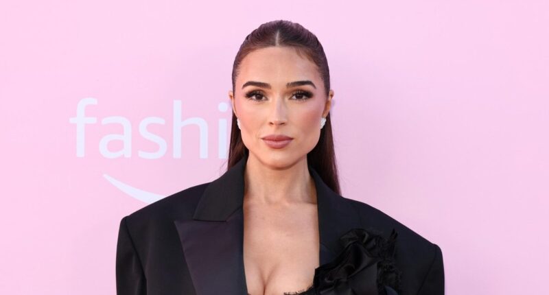 Olivia Culpo Shares New Bump Pic 1 Week After Announcing Pregnancy