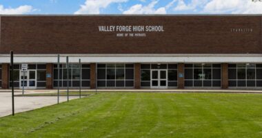 Parma Heights police: Valley Forge High School resource officer injured in fight between siblings