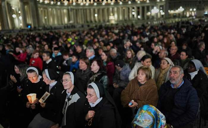 Pope, responding well, rests as Vatican marks another Holy Year event without him