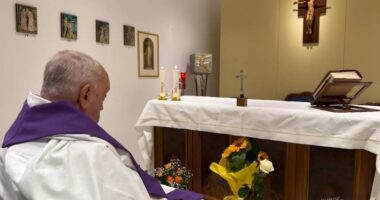 Sickly Pope Francis seen for first time after suffering breathing crisis & placed on ventilator in hospital battle