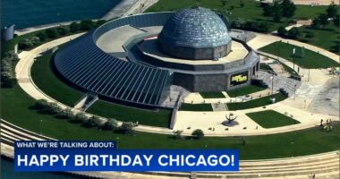 To celebrate the city's birthday, here are Chicago fun facts about CTA, who is du Sable, Willis Tower, Adler Planetarium, and more