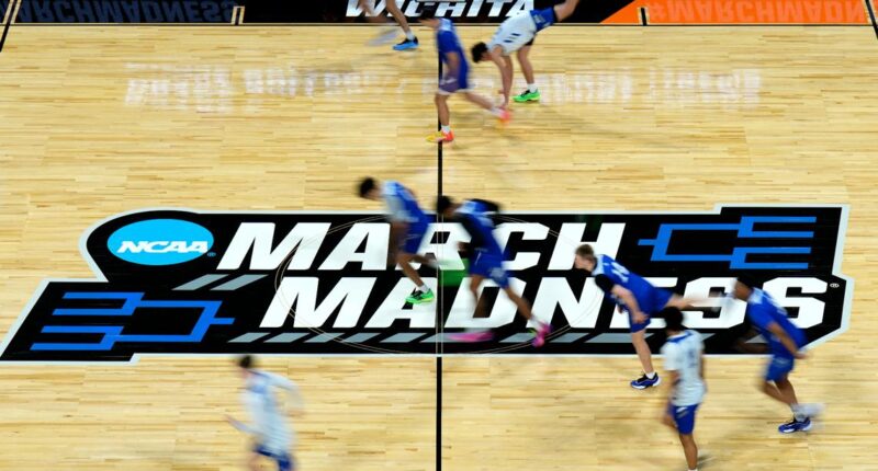 Warren Buffett offers $1 million prize in March Madness bracket challenge