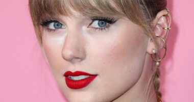 Why Taylor Swift Fans Think She's Recovering From Plastic Surgery