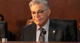 Yes, That Is Former Real Life Senator Al Franken Playing A Fictional Senator In Netflix’s ‘The Residence’ 