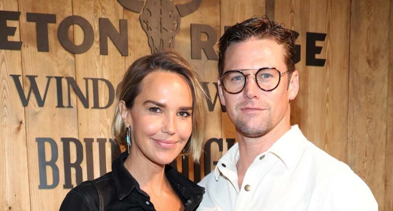 Arielle Kebbel, Zach Roerig Hard Launch Romance at 'TVD' Fan Convention