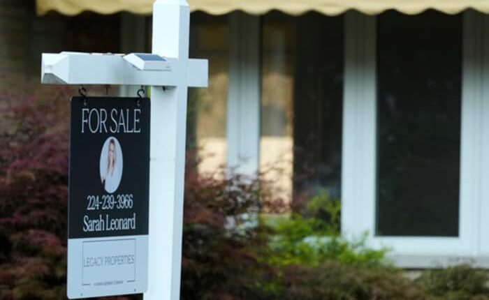 Average US rate on a 30-year mortgage climbs to 6.83%, highest level since late February