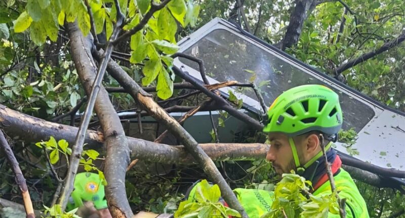 Three tourists among 4 killed after Italian cable car crashes to the ground near Naples