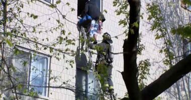 5th person dies from blaze that forced residents to jump from Milwaukee apartment building windows