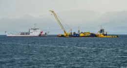 Bayesian salvage operation BEGINS off Sicily coast with two cranes, divers & robots nearly a year after yacht tragedy
