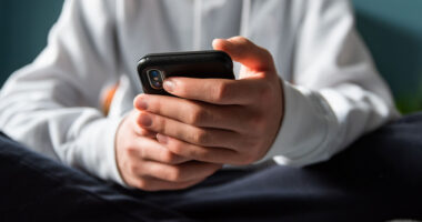 Children banned from using phone for more than 1 hour per day under new law – but it all depends on the app