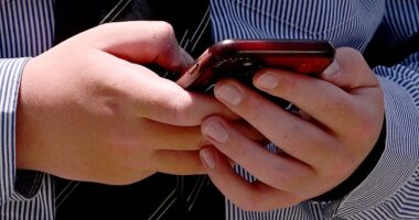 Christopher Luxon has unveiled proposals that would force social media companies to verify users were at least 16 years old or risk fines