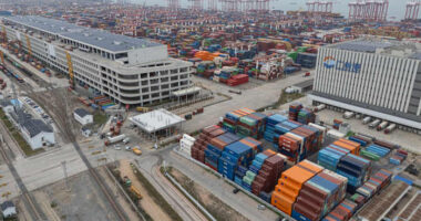 China says it's evaluating US overtures for trade talks, but tariffs remain an obstacle