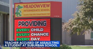 Country Club Hills substitute teacher charged with assaulting student at Meadowview Intermediate School, police say