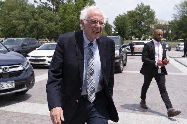 Feel the Bern of Senator Sander's Private Jet's Massive Carbon Dioxide Output