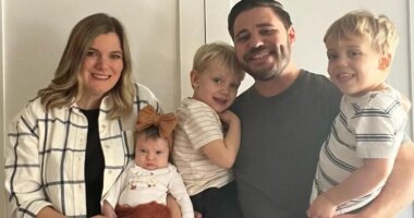 Florida mom killed, three small children injured after truck collides with their van following tire blowout