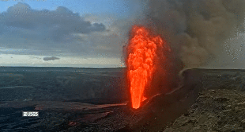 Hawaii's Kilauea Volcano erupts with 1,000-foot 'lava fountaining'