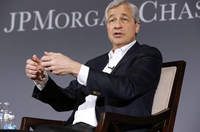 JPMorgan CEO Jamie Dimon Brings Fire to Econ Conference—It's 'The Enemy Within' That Could Doom US