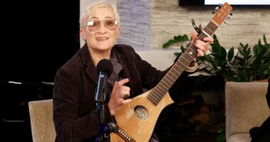 Jill Sobule, singer of iconic '90s anthems 'I Kissed a Girl' and 'Supermodel,' dead at 66 in house fire