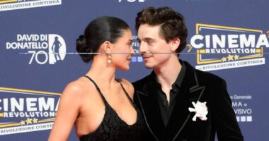 Kylie Jenner Suffers 'Embarrassing' Moment As She Tries To Kiss Timothée Chalamet At Award Show